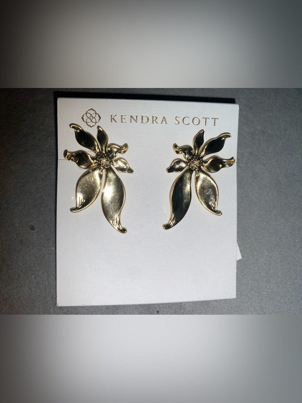 Kendra Scott Anya Flower Vintage Gold Statement Earrings $150